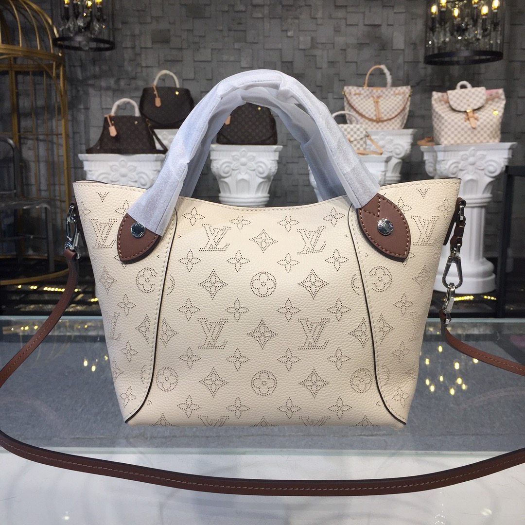 Louis Vuitton HINA MM Handbag Mahina Calf M51950 Cream Beige